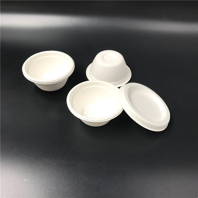 taza de salsa verde ecológica con tapa